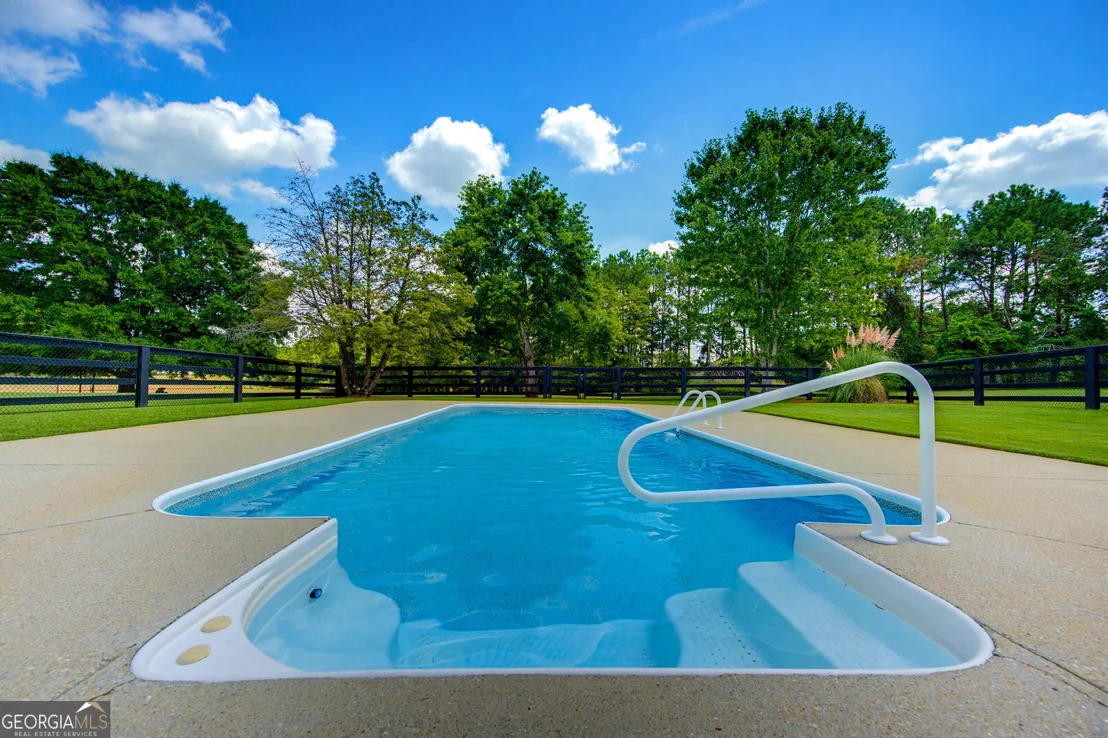 Photo of 15 Davis Road