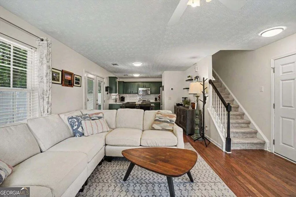 Photo of 321 Windcroft Lane