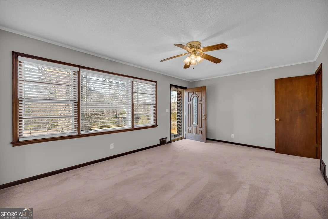 Photo of 93 Hickory Circle