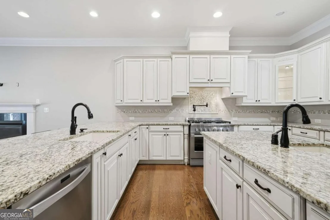 Photo of 655 Hemlock Trail