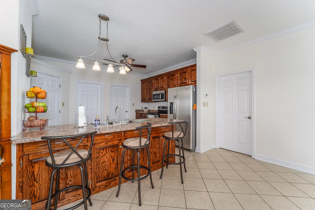 Photo of 6664 Southside Drive