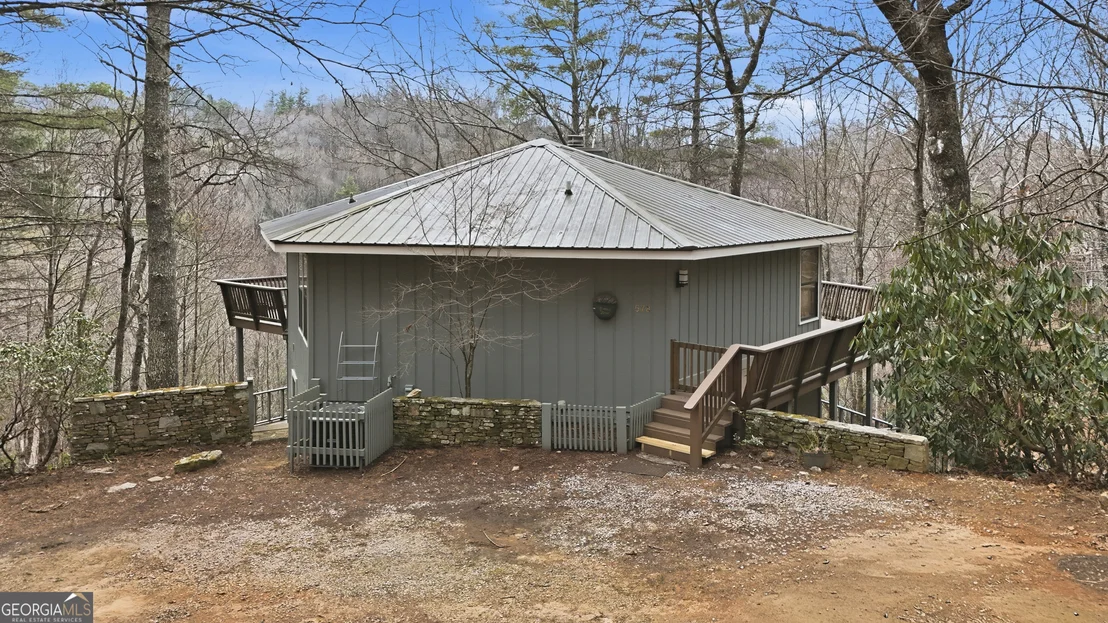 Photo of 578 Saddleback Circle