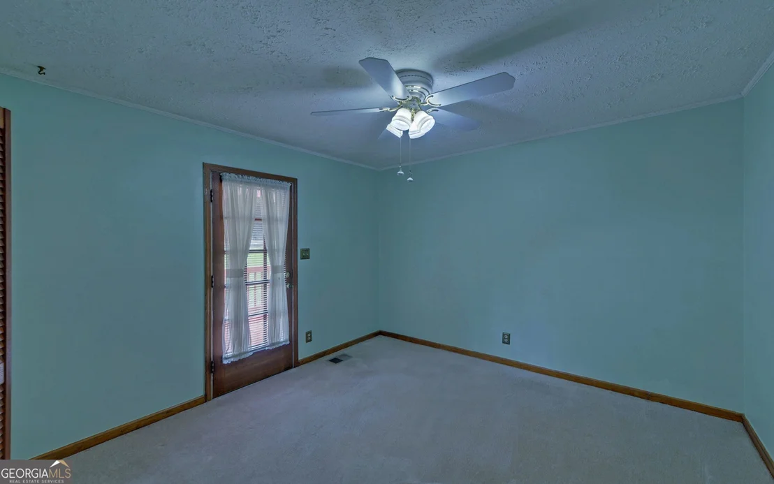 Photo of 211 Hilltop Lane