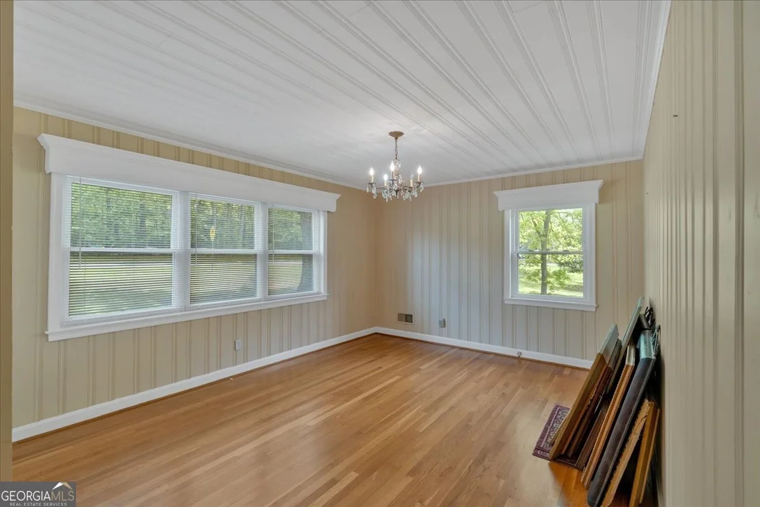 Photo of 107 Lakeview Drive