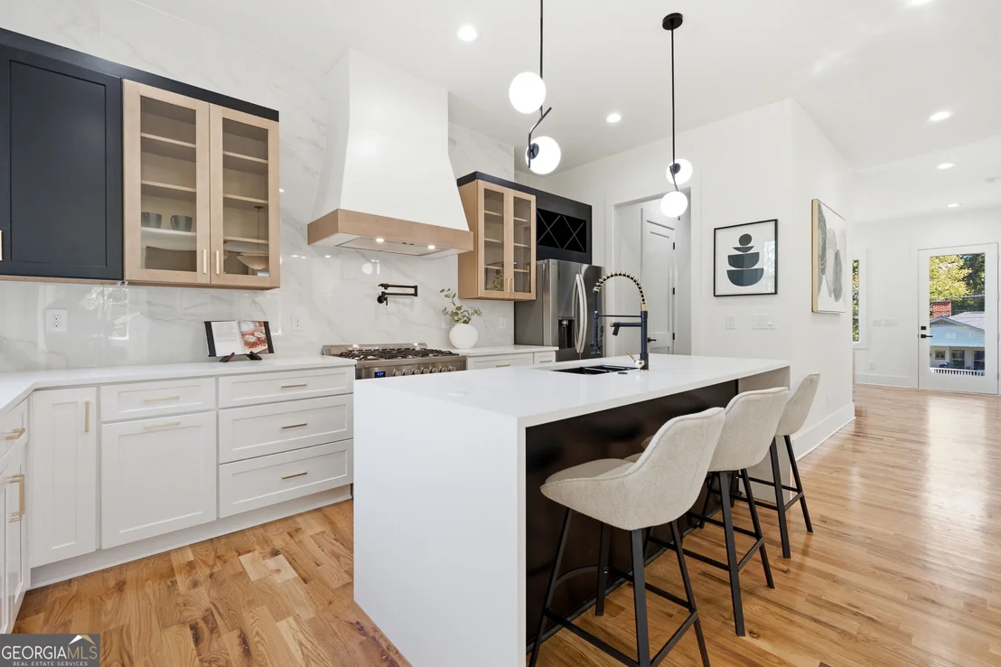 Photo of 63 Mortimer Street