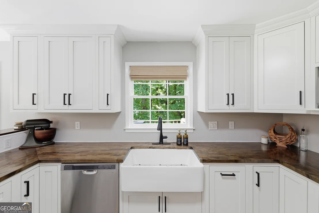 Photo of 579 Wesley Circle