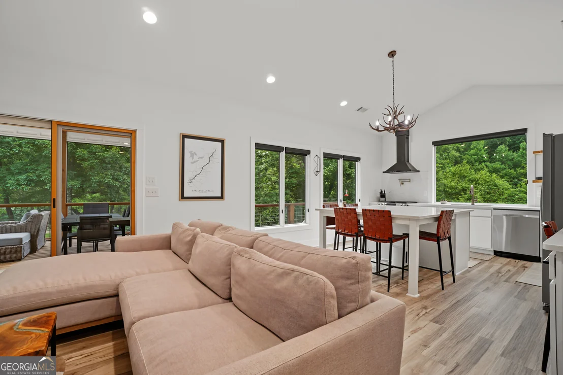 Photo of 3286 Panorama Drive