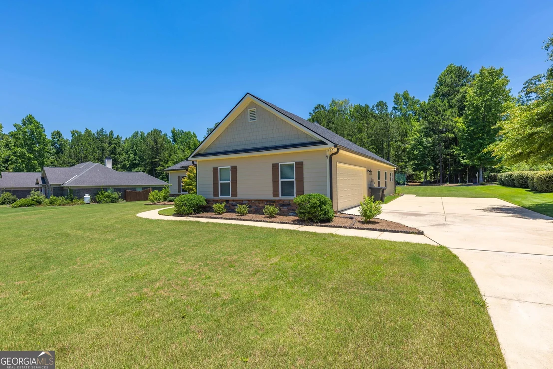 Photo of 178 Arrowhead Drive