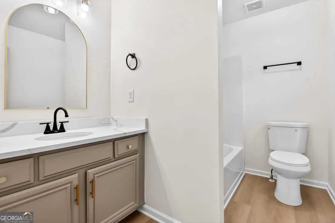 Photo of 1065 Buckingham Terrace