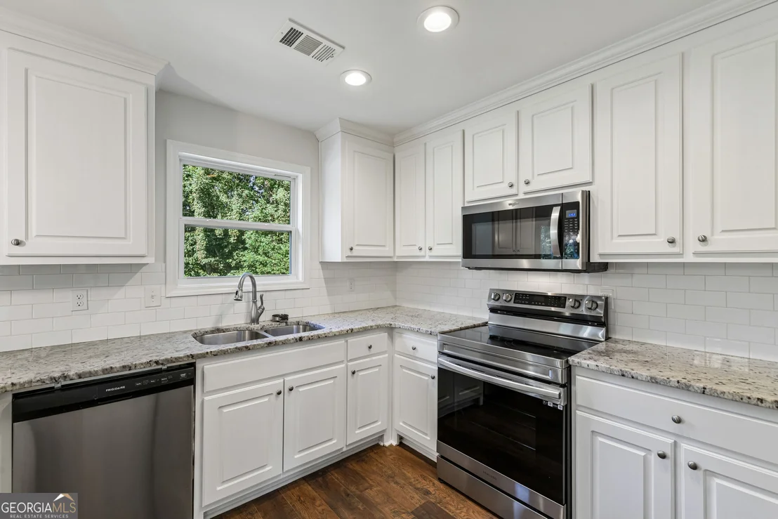 Photo of 3983 Fraser Circle