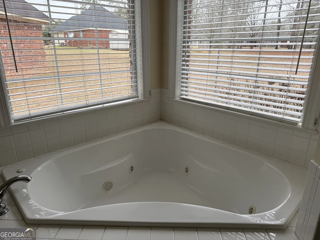 Photo of 102 Oak Circle
