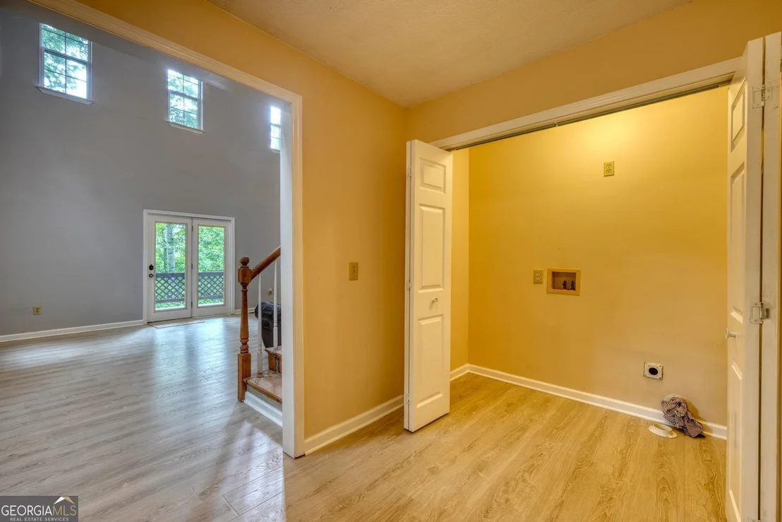 Photo of 20 Eagle Heights Road