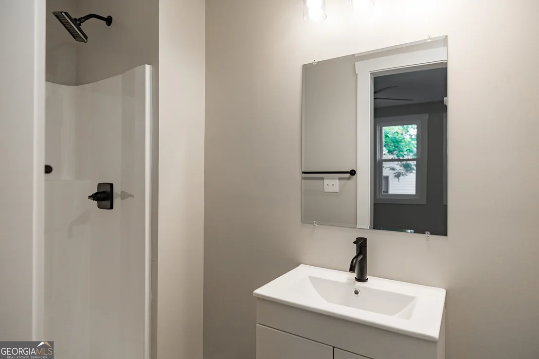 Photo of 537 Peter Street