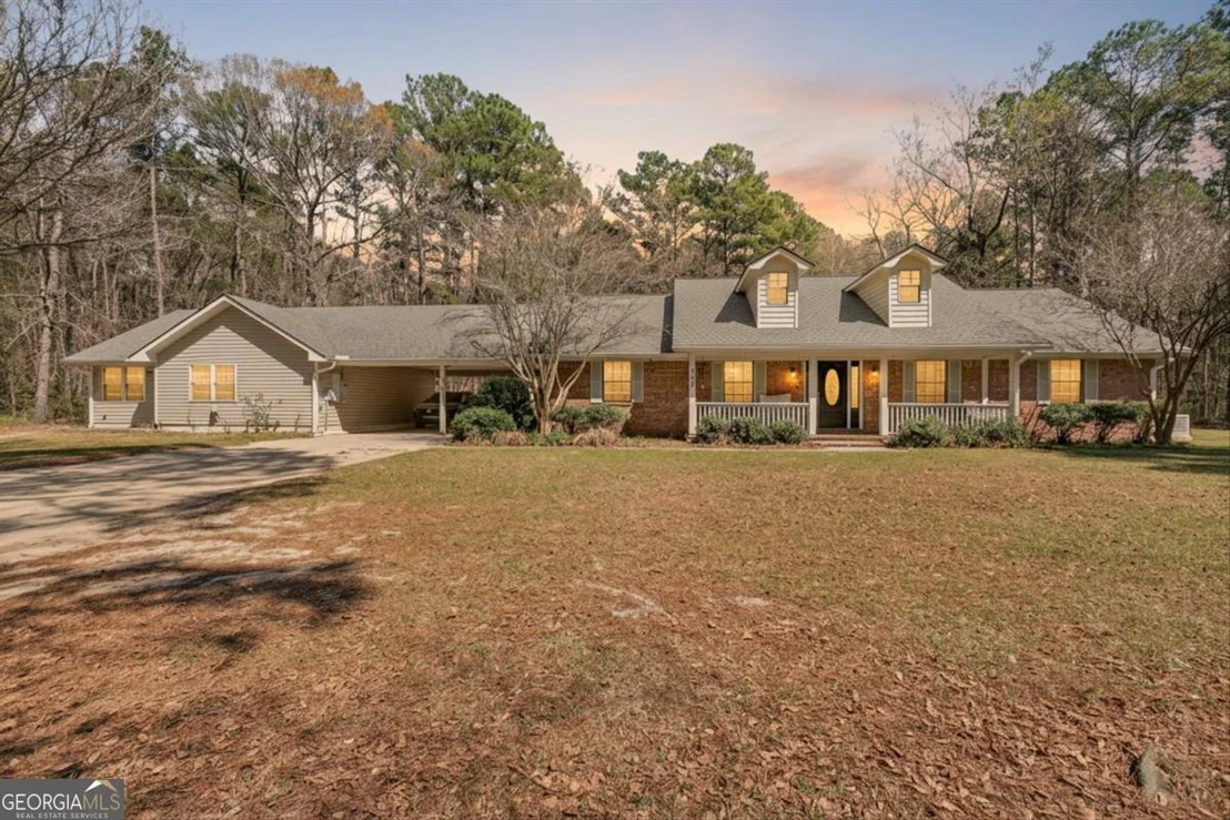 Photo of 560 Log Landing Road