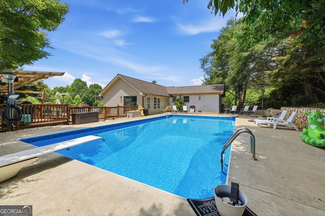 Photo of 125 Windsor Drive