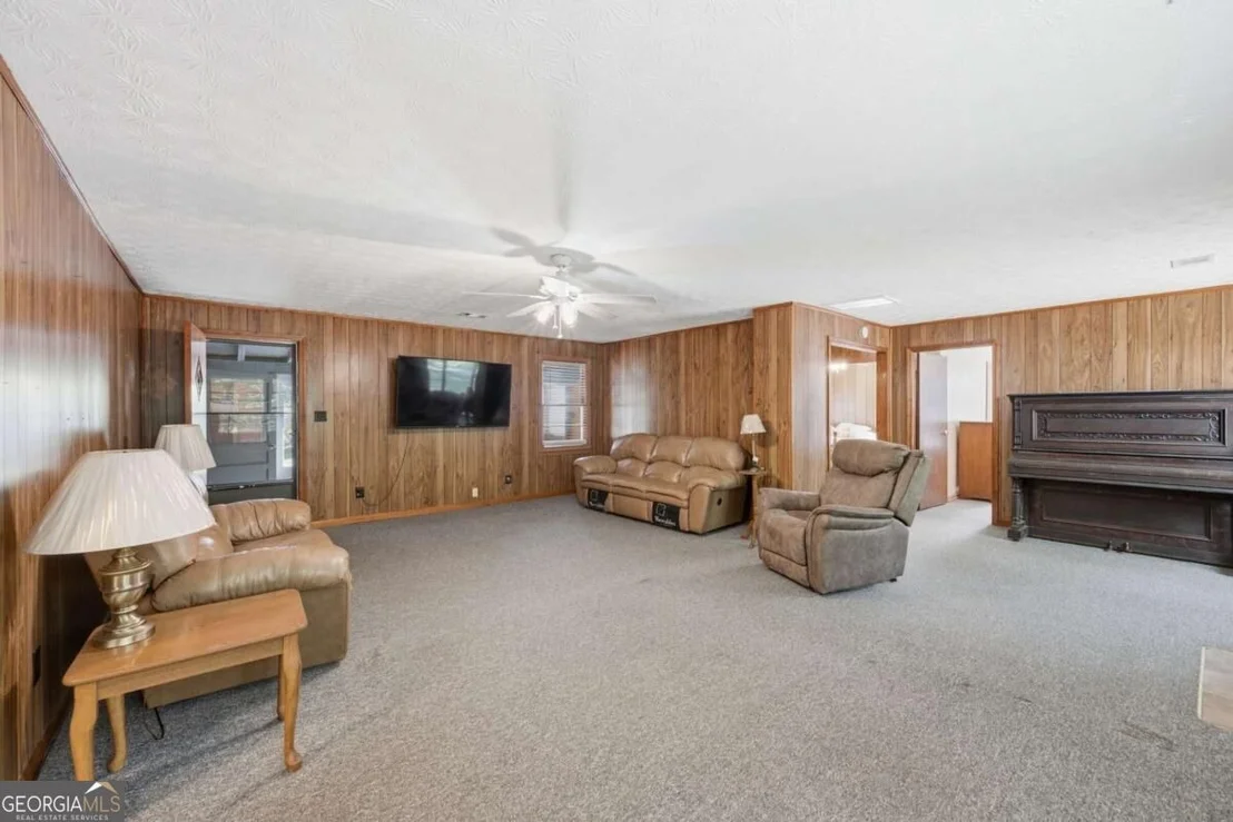 Photo of 1141 Stewart Road