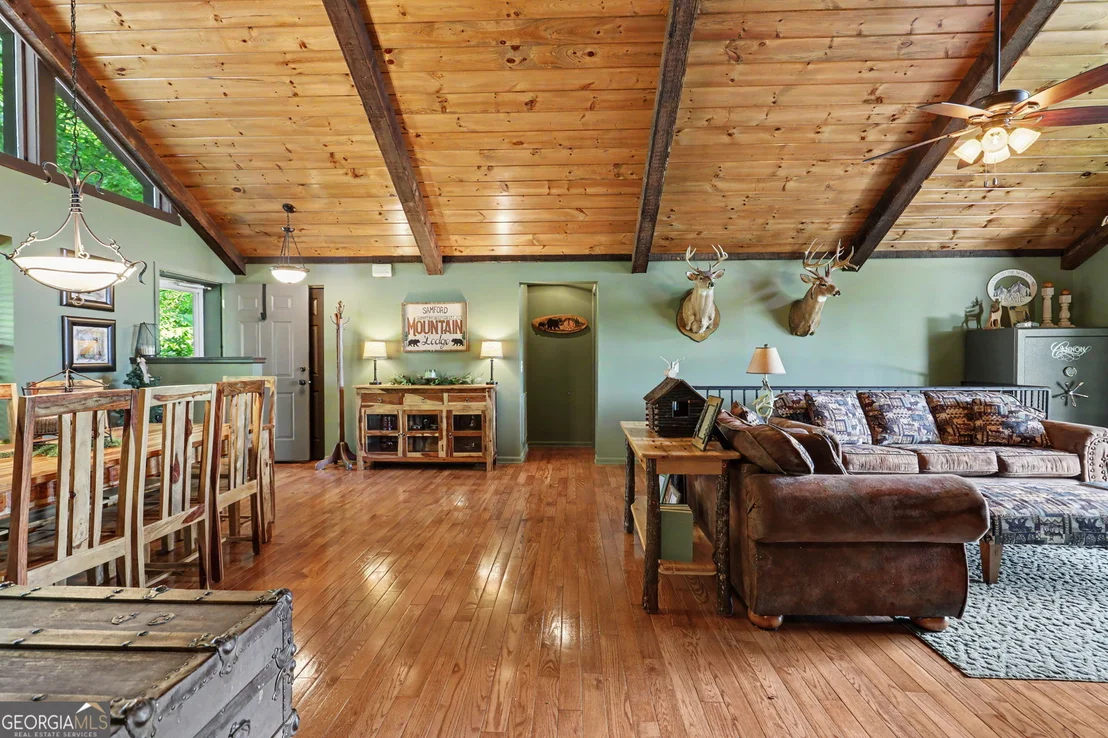 Photo of 2379 Ridgepole Drive