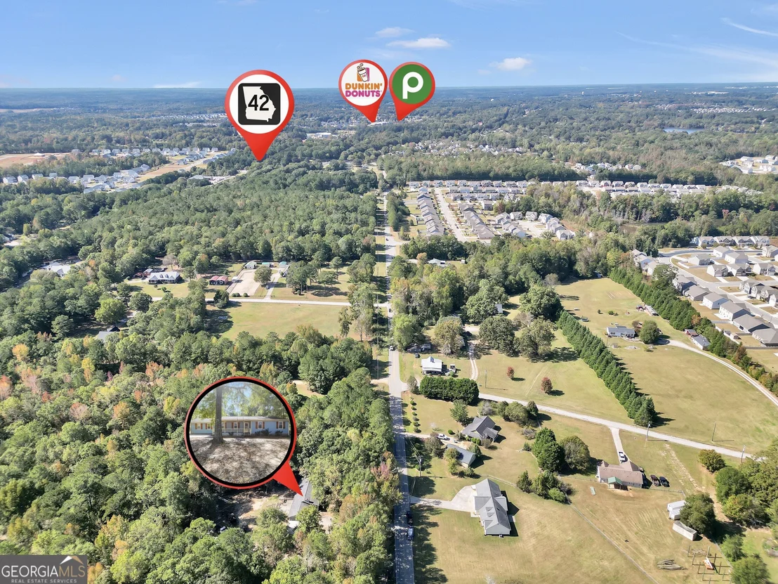 Photo of 370 Davis Road