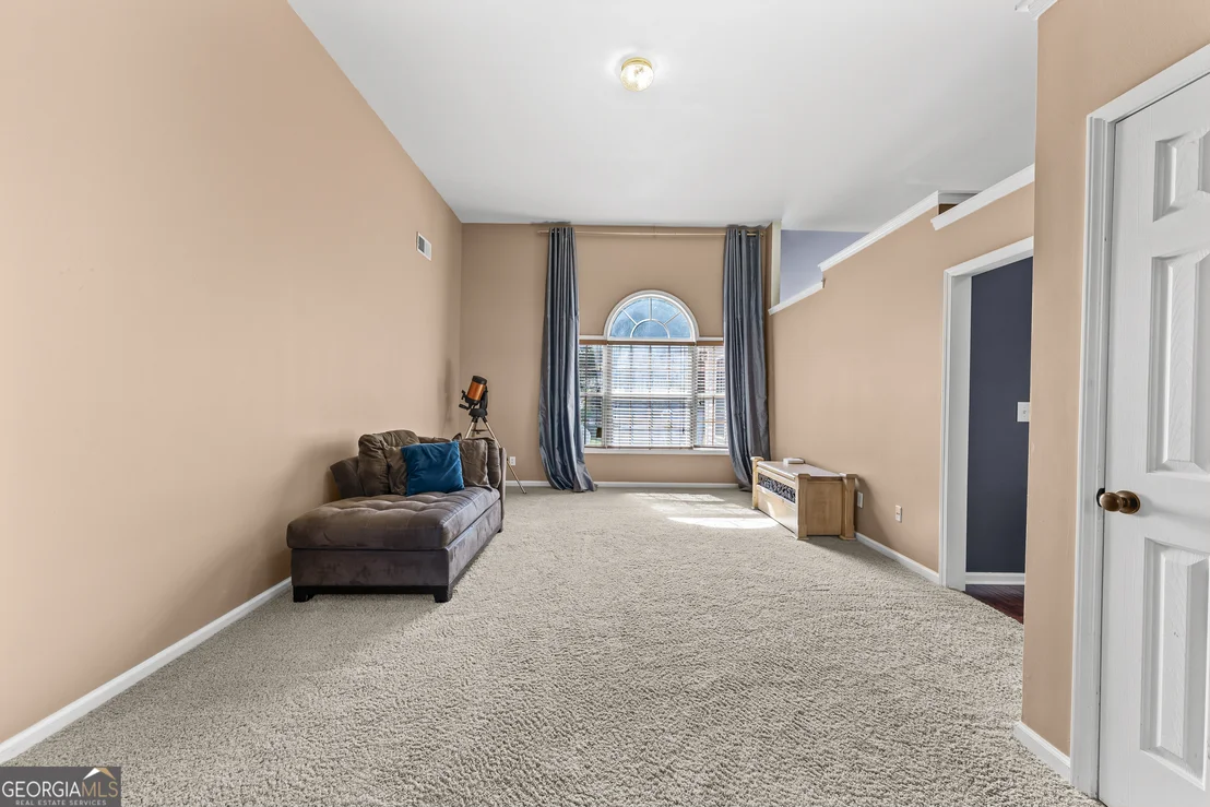 Photo of 935 Waldwick Drive