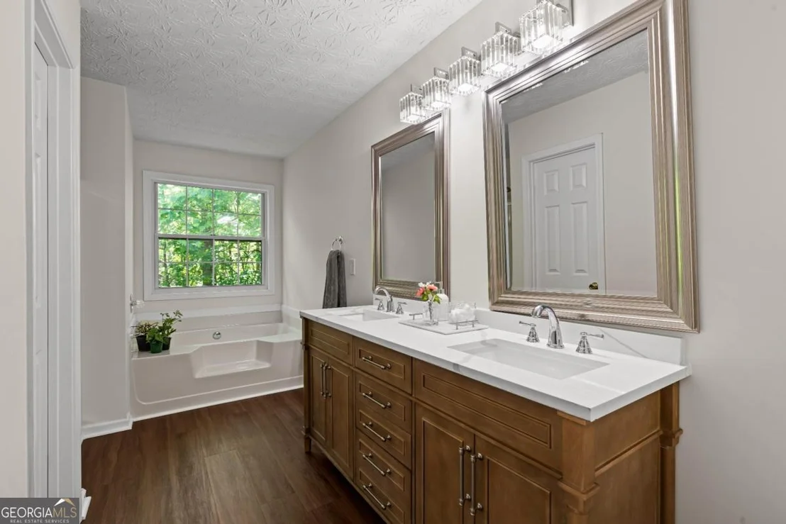 Photo of 305 Penfield Circle