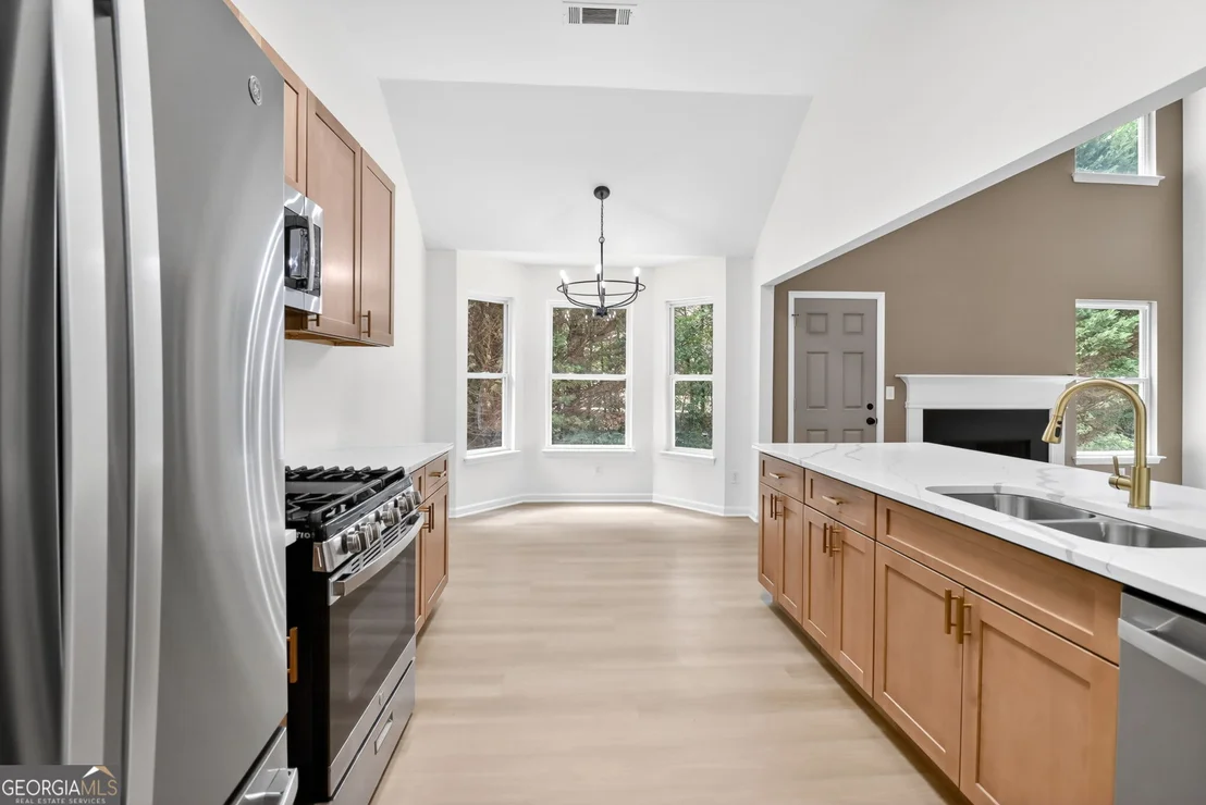 Photo of 1065 Buckingham Terrace
