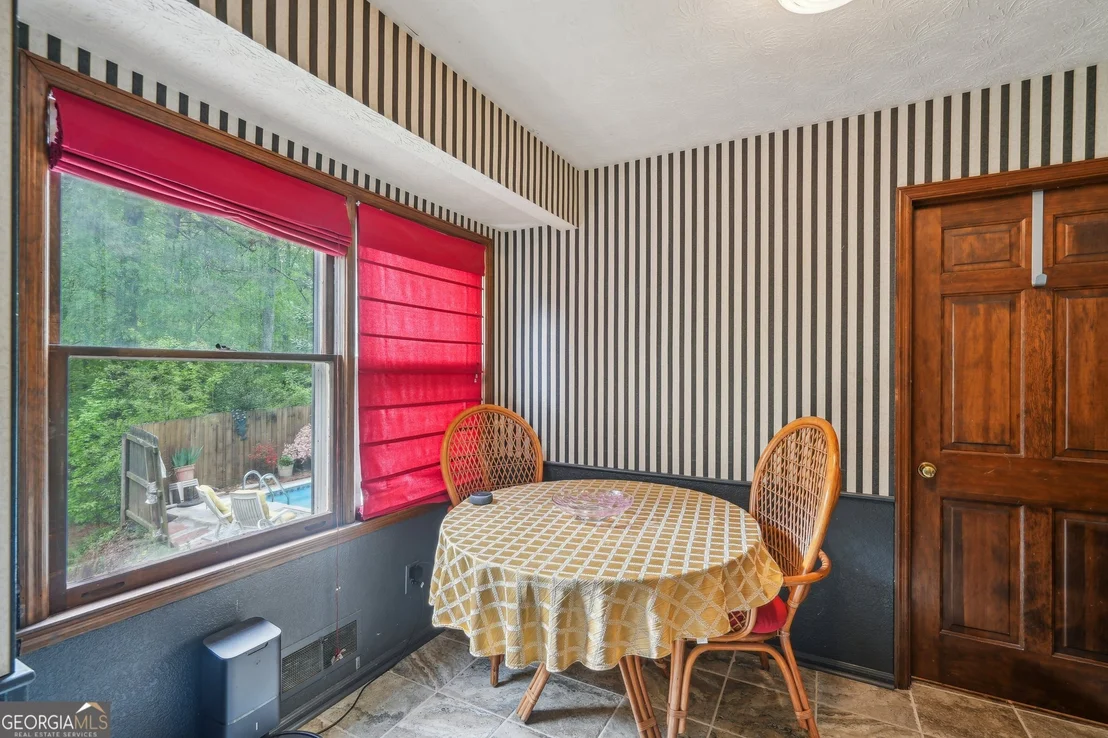 Photo of 8540 Ridge Road