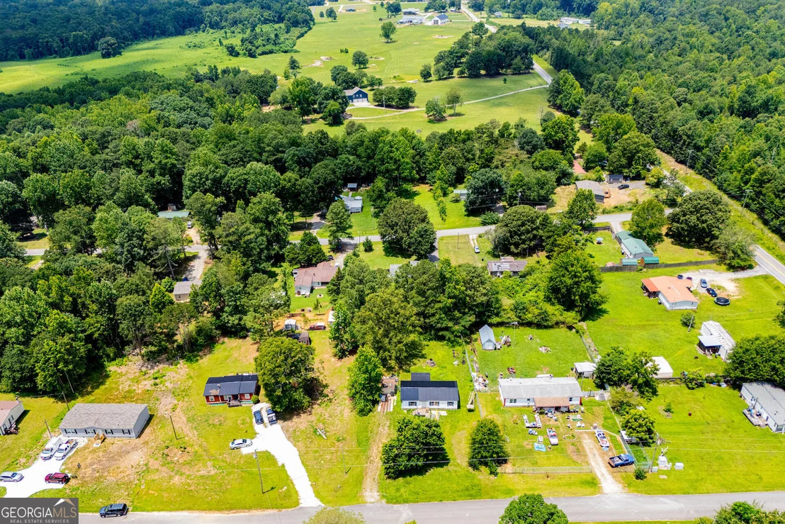 Photo of 33 Holiday Drive