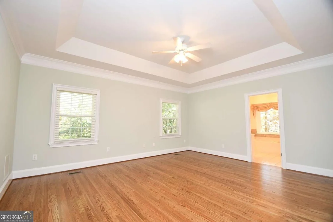 Photo of 218 Thornhill Drive