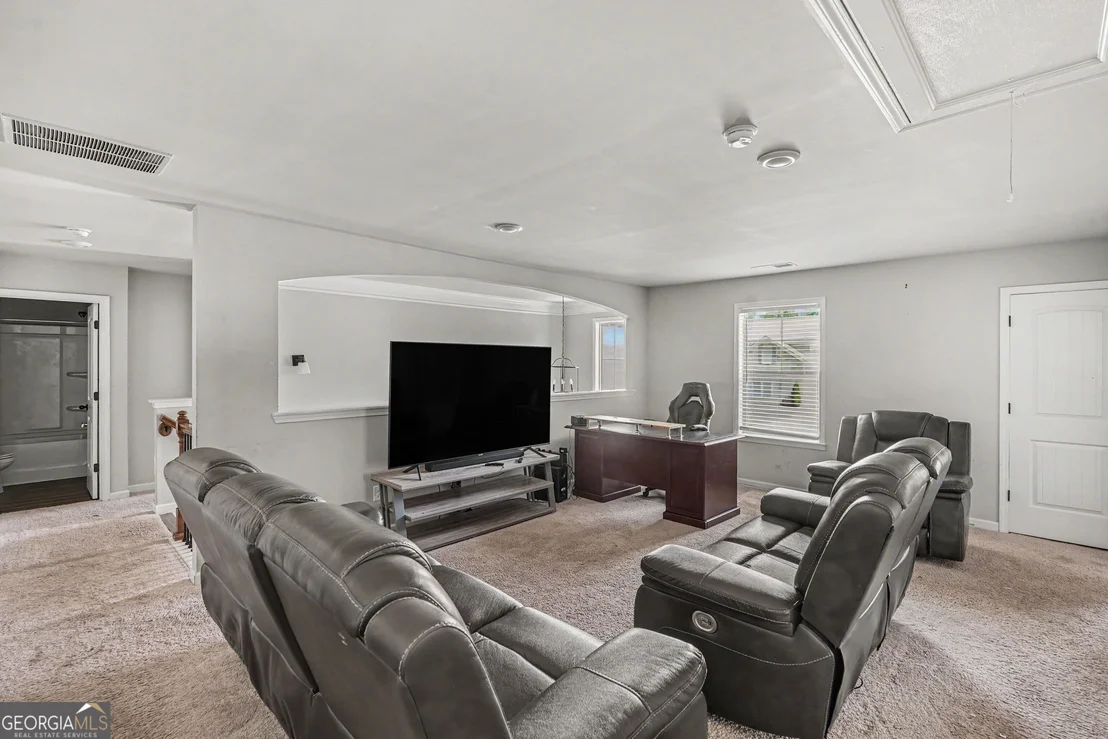 Photo of 945 Mystic Way