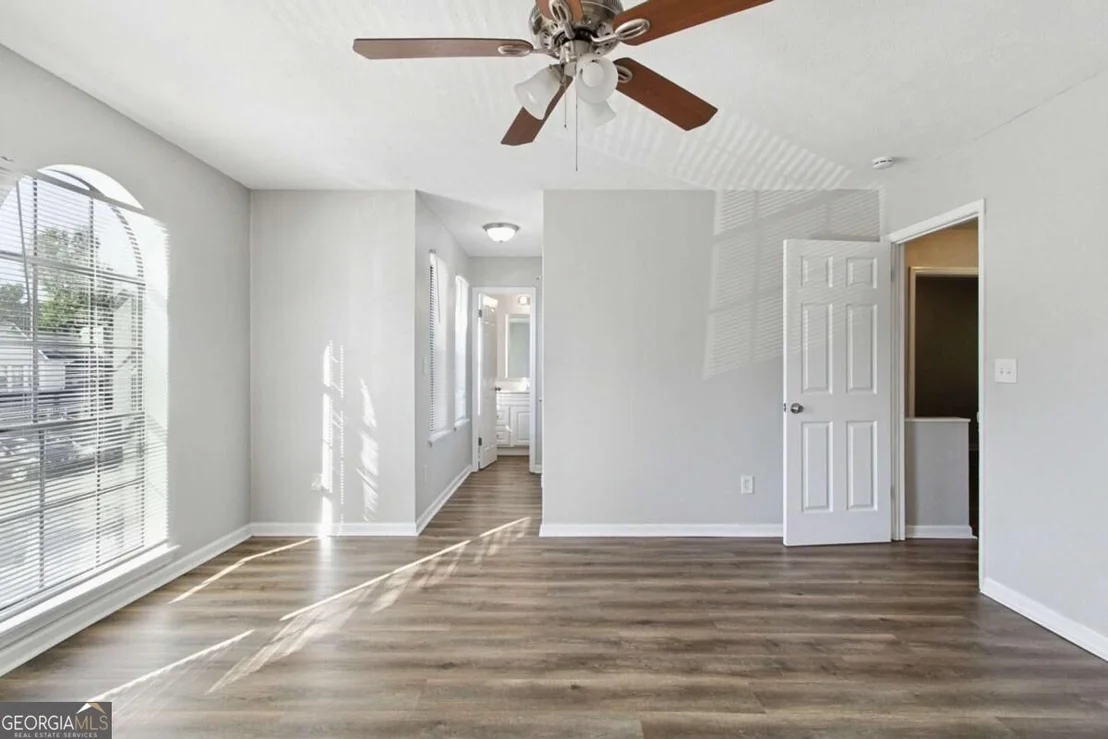 Photo of 4732 Old Highgate Entry