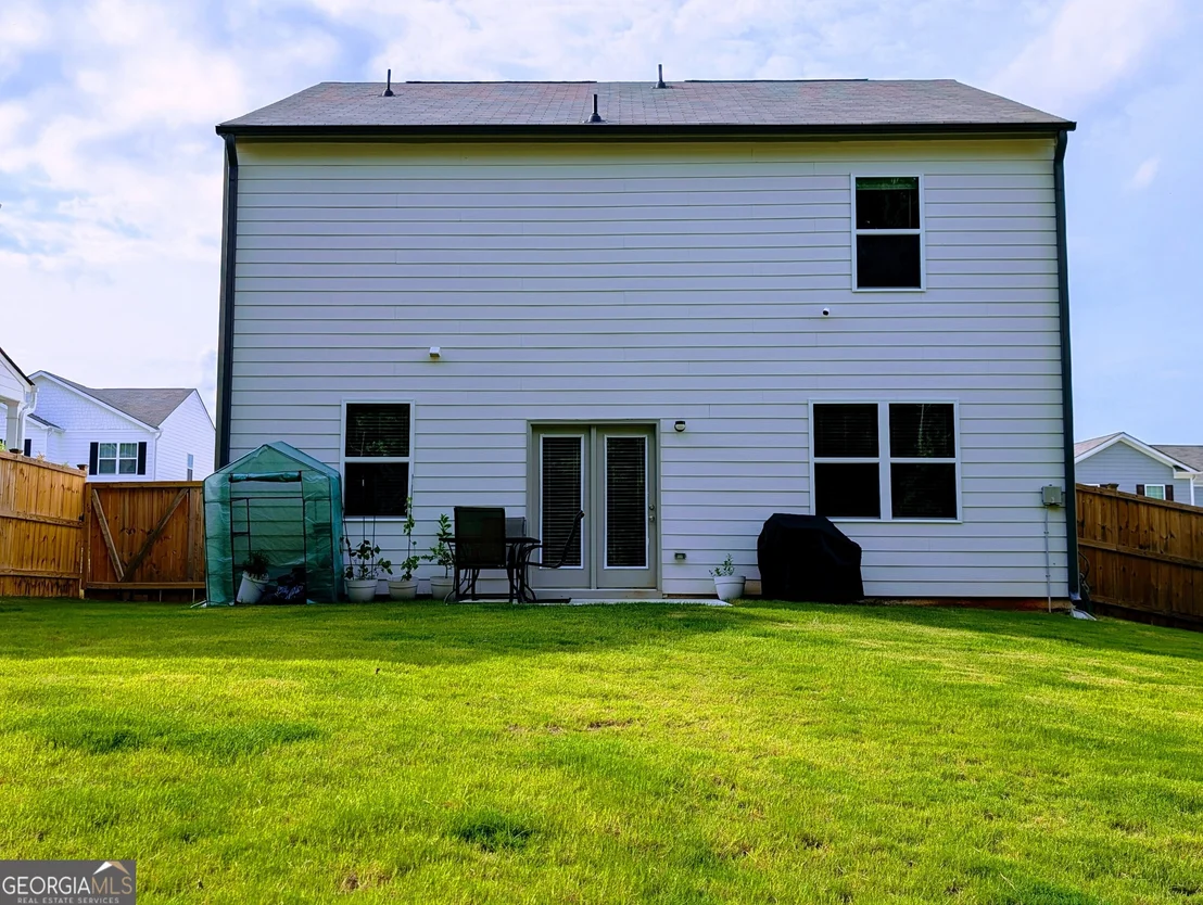 Photo of 8233 Bluewater Drive