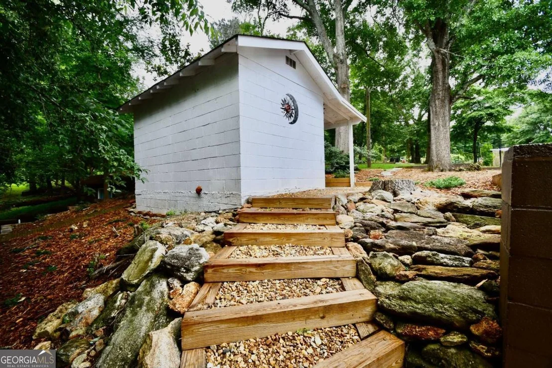 Photo of 280 Valleybrook Drive
