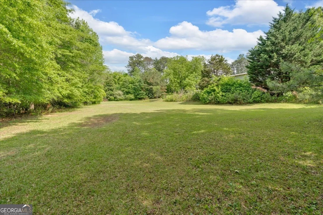 Photo of 107 Lakeview Drive