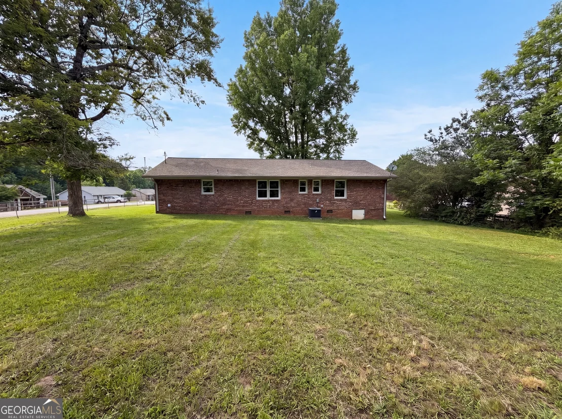 Photo of 5552 Pine Street