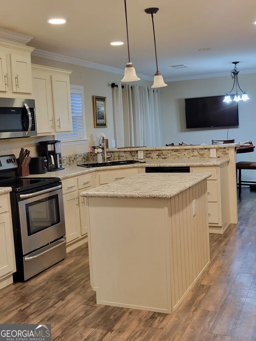 Photo of 14 Redwood Circle