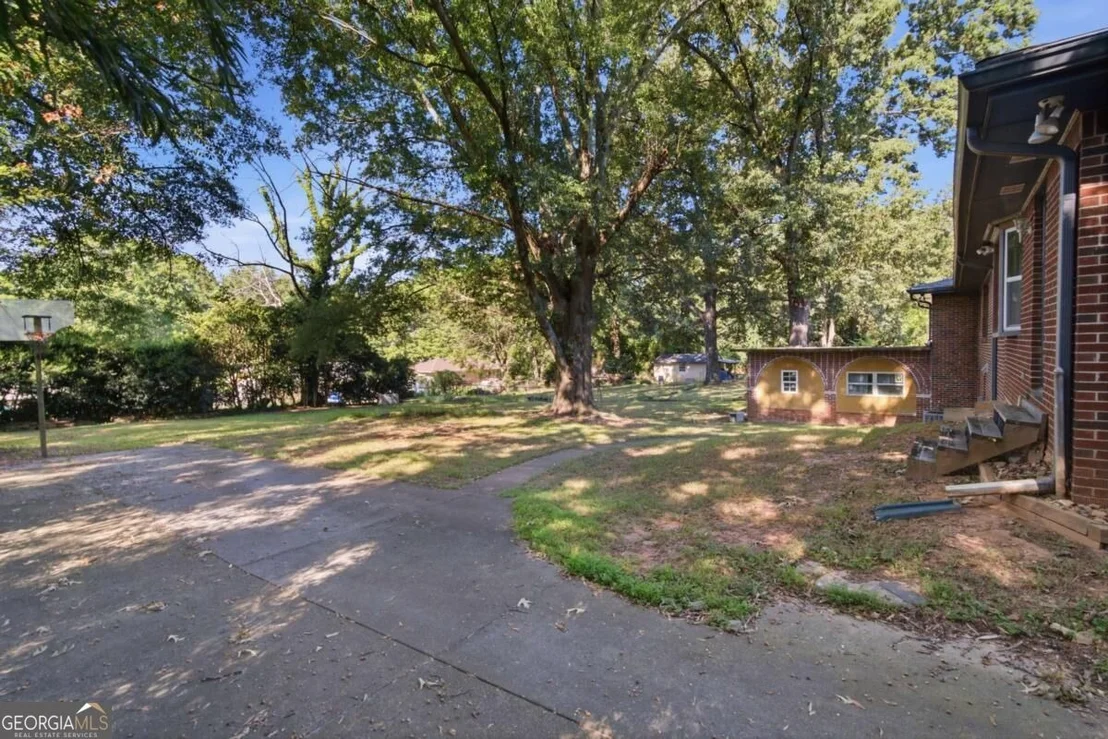 Photo of 2498 Johnson Drive