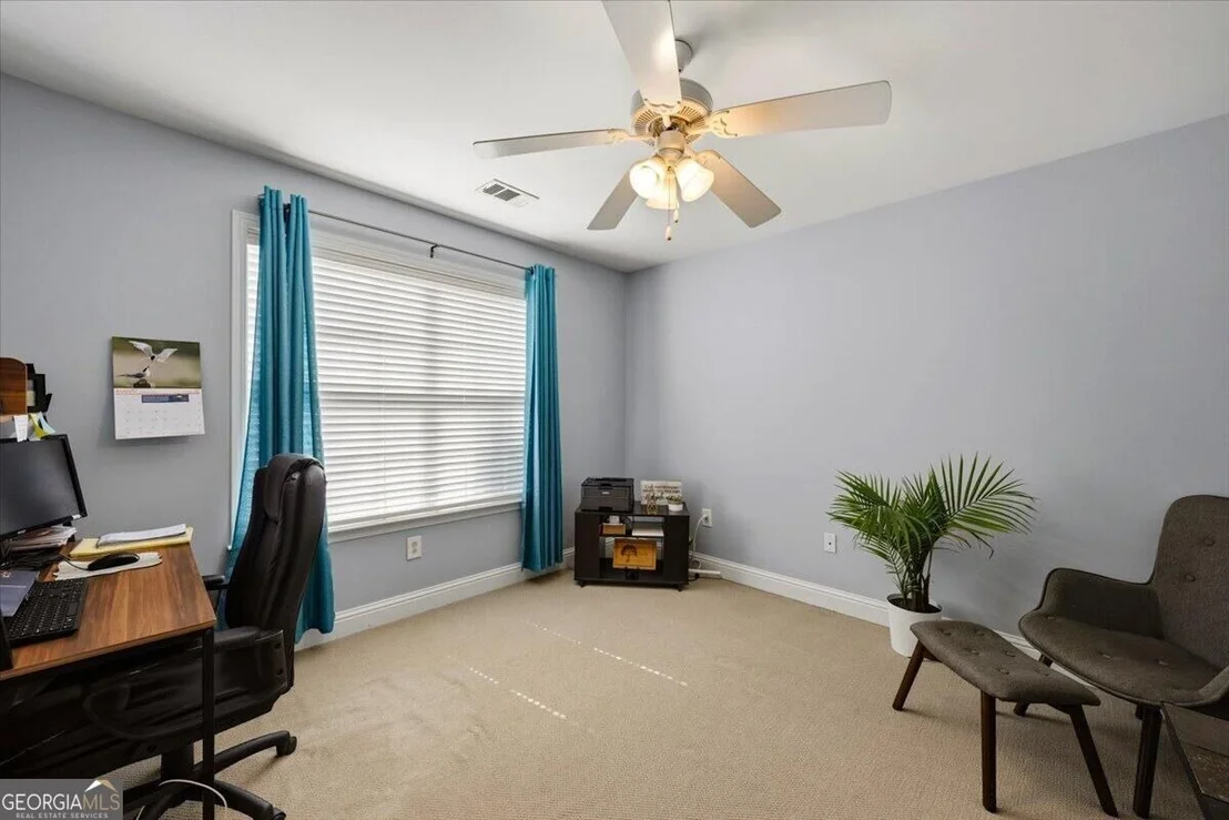 Photo of 920 Huntcliffe Drive
