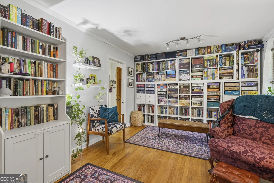 Photo of 1179 Matthews Place