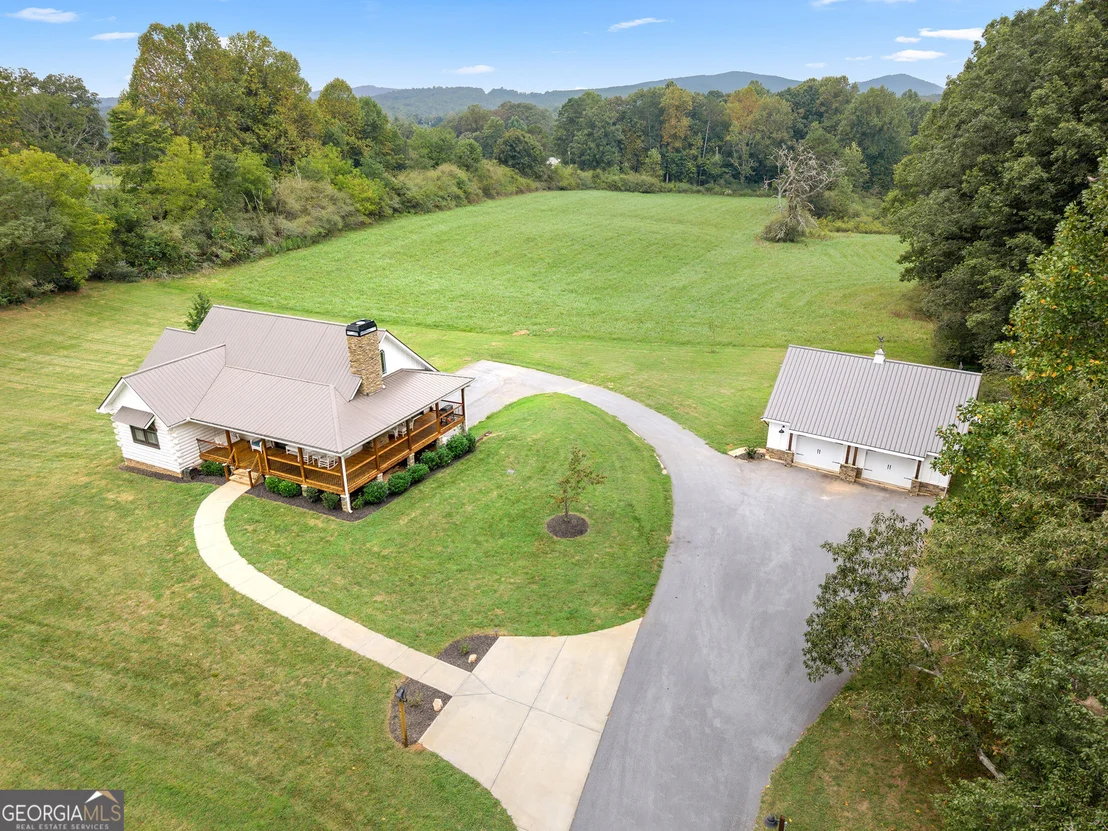 Photo of 135 Mountain Ridge Drive