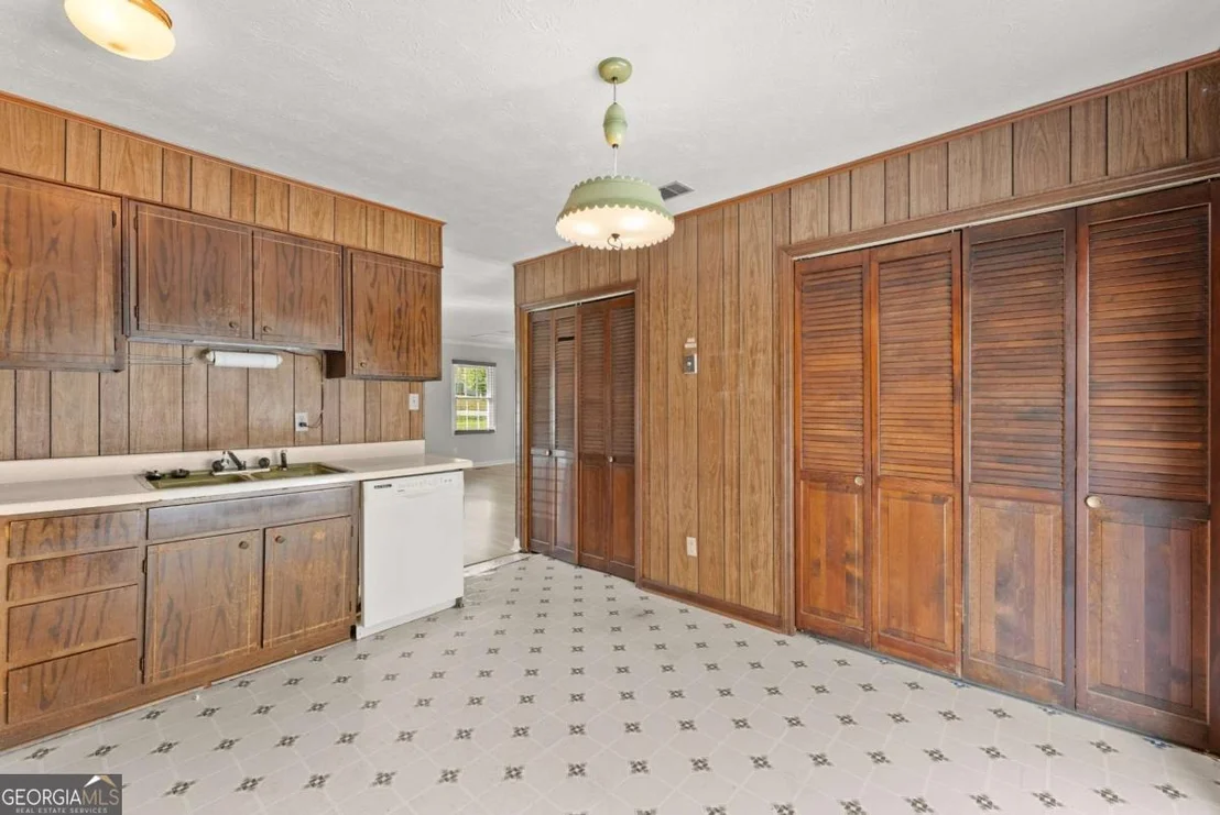 Photo of 4700 Stephens Road