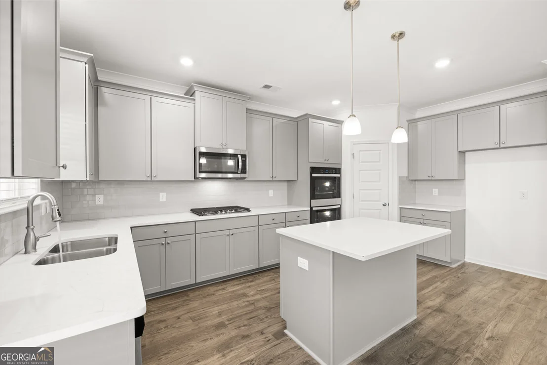 Photo of 1625 BERNARD Court