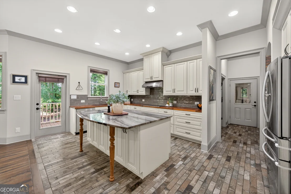Photo of 632 Geiger Road