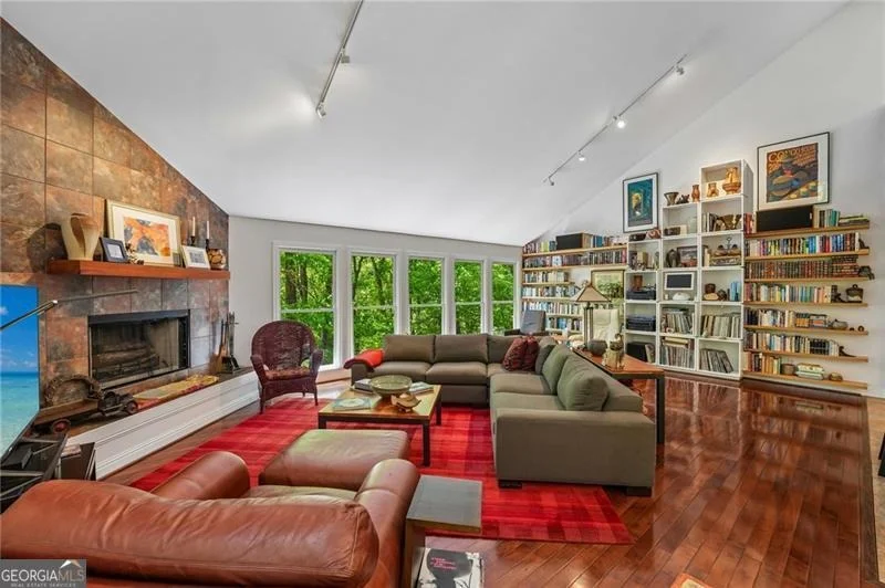 Photo of 238 Windflower Drive