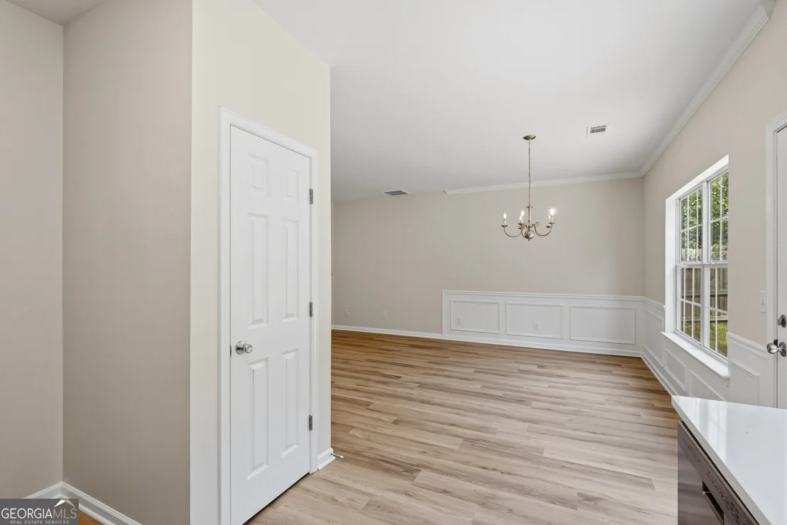 Photo of 6065 Hemperly Road
