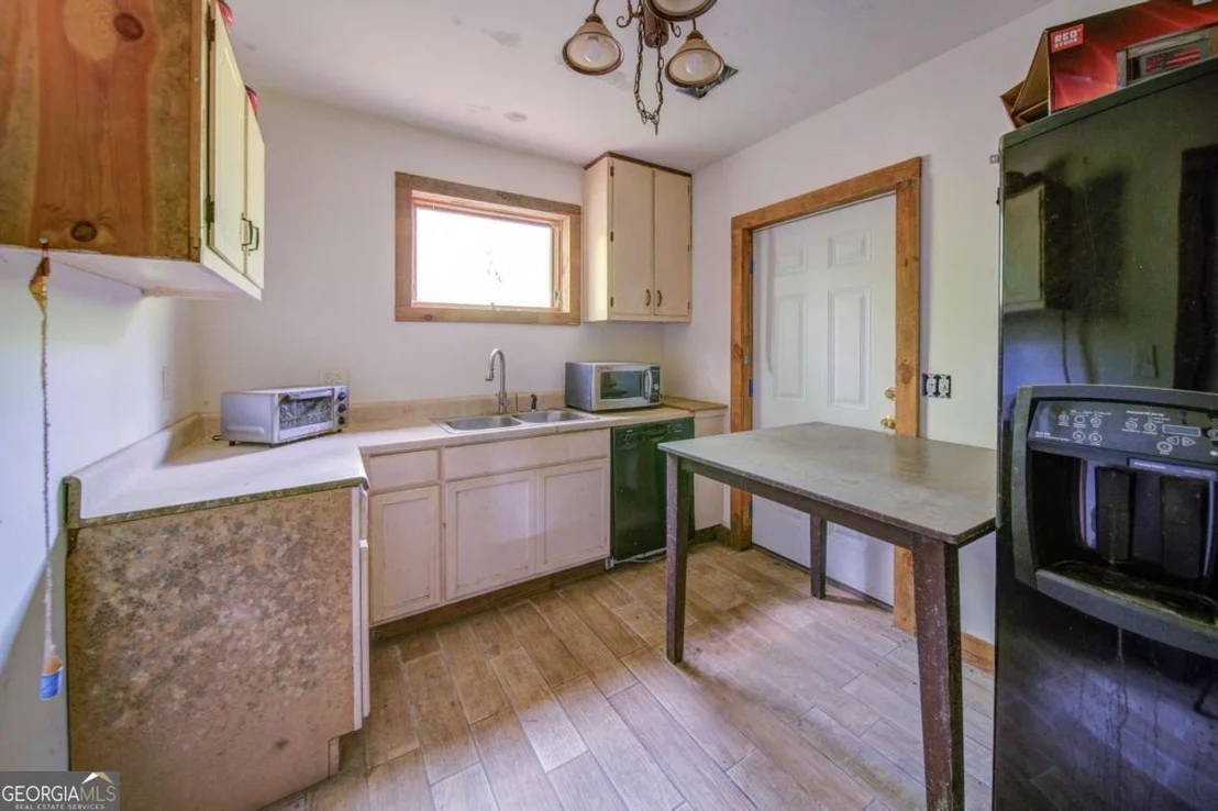 Photo of 8580 Nicholson Road
