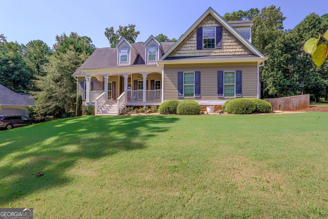 Photo of 100 Chapman Oak Drive