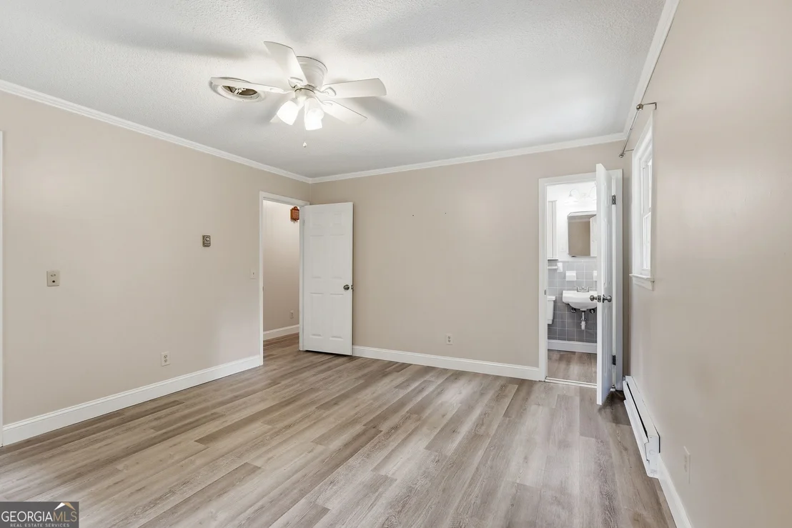 Photo of 128 Scott Circle