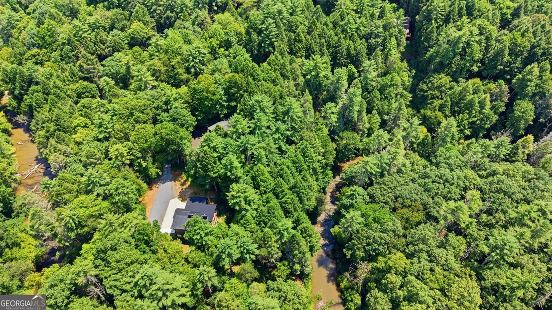 Photo of 464 Whispering Pine Lane