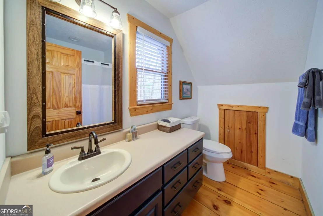 Photo of 265 Echo Lane