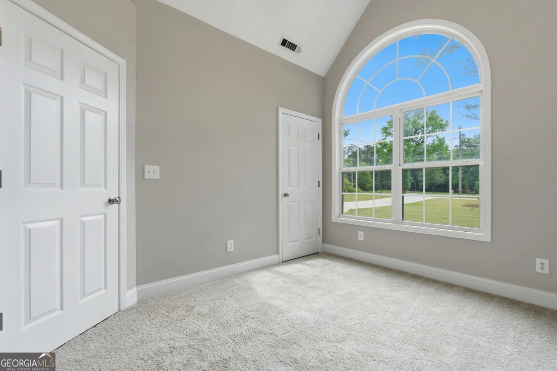 Photo of 155 Oak Hill Circle